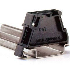 Упор торцевой BT/3 DKC ZBT003-RET • Купить по низкой цене в интернет-магазине СМЭК