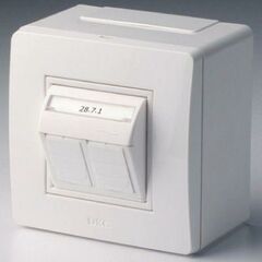 Коробка PDD-N60 с 2 розетками Brava RJ45 кат.5E (телефон/компьютер) бел. DKC 10656 • Купить по низкой цене в интернет-магазине СМЭК