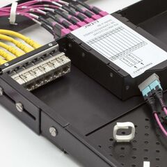 Патч-панель оптическая для установки 4 претерминированых кассет или адаптерных планок 1U черн. DKC RNMTP1U4M • Купить по низкой цене в интернет-магазине СМЭК