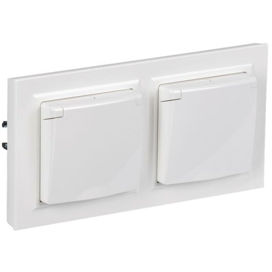 Розетка с крышкой Brite 16А IP44 РСбш10-3-44-БрБ бел. в сб 2шт IEK BR-R16-16-44-2-K01-F-PRO • Купить по низкой цене в интернет-магазине СМЭК