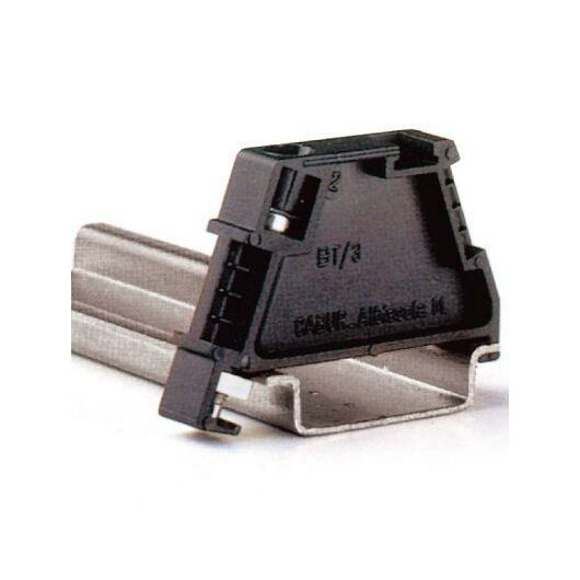 Фиксатор торц BT/3 DKC ZBT003 • Купить по низкой цене в интернет-магазине СМЭК