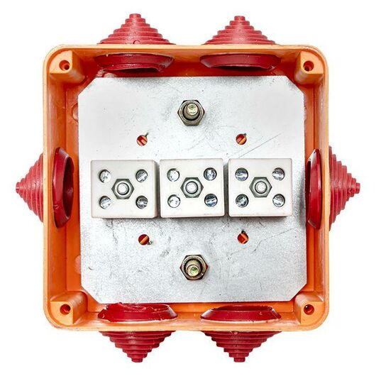 Коробка огнестойкая 100х100х50мм IP55 3 двойных клеммника 1.5-2.5кв.мм EKF plc-kmrf-100-6-02 • Купить по низкой цене в интернет-магазине СМЭК