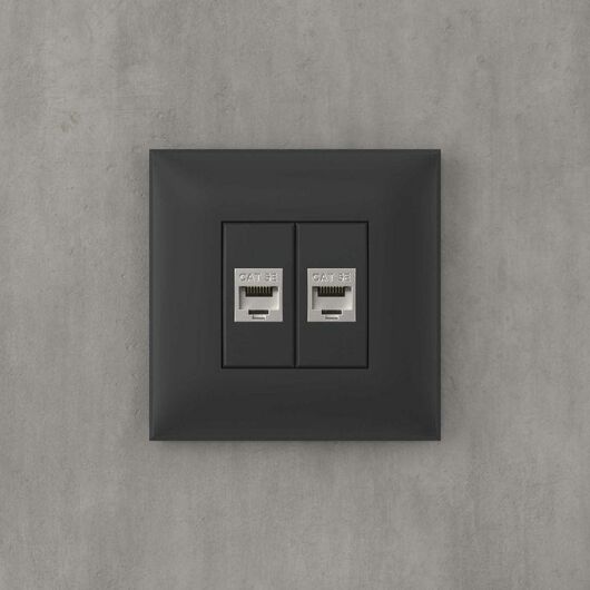 Розетка компьютерная 2-м СП Avanti "Черный матовый" RJ45 кат.5E без шторок экранир. механизм DKC 4412764, изображение 3 • Купить по низкой цене в интернет-магазине СМЭК